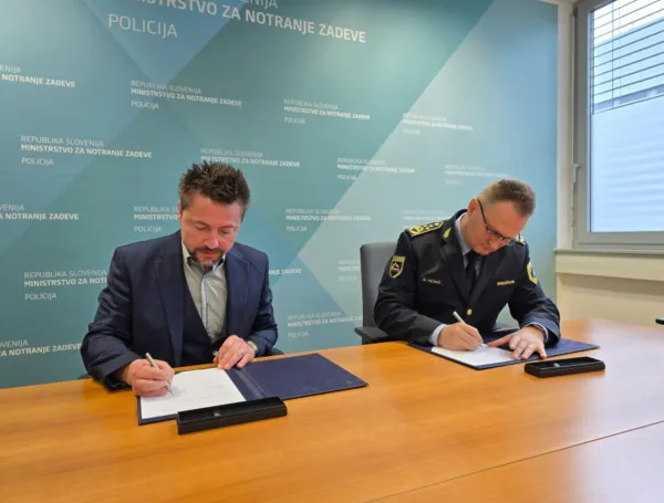 UP FT&Scaron; Turistica in policija skupaj za varnej&scaron;i turizem