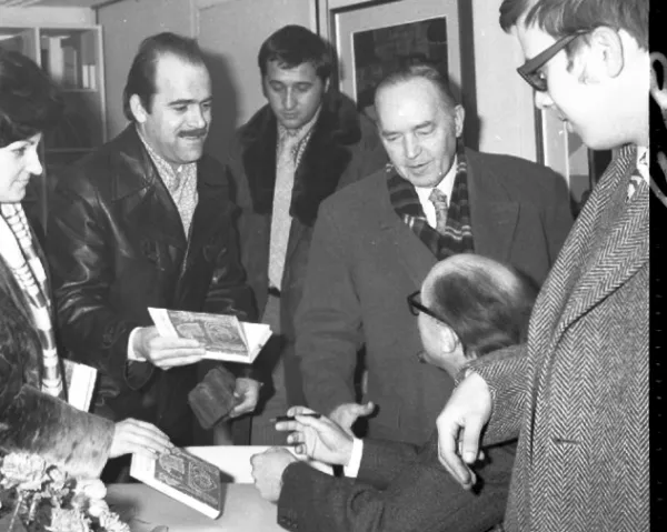 Miroslav Ko&scaron;uta in Boris Pahor 1971