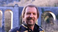 Gianni Rijavec bo s koncertom v Bukovici obeležil &scaron;tiri desetletja glasbenega ustvarjanja. 