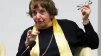 Jolka Milič, Sežana, Kosovelova knjižnica, Ta veseli dan kulture 3. december 2015, predstavitev slovensko-italijanske pesni&scaron;ke antologije Poezija - bla, bla, bla od A do&nbsp;...?/Poesia - bla, bla, bla dalla A alla&nbsp;...?