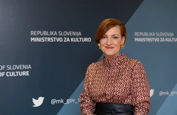 Asta Vrečko, ministrica za kulturo