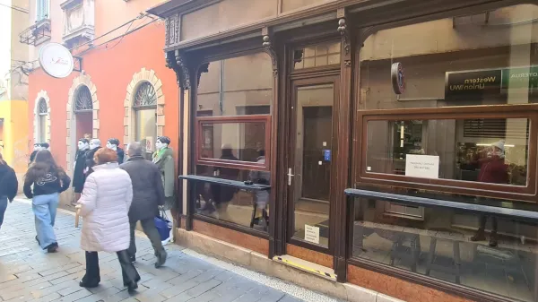 zaprt lokal, Koper 