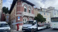 Skrivnost piranske lepotice s cvetlično fasado, pričevalke stoletja urbanih preobrazb