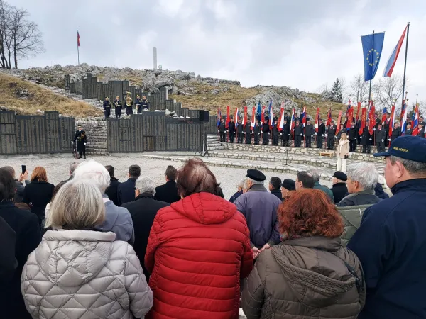Trnovo, spominski park, odprli so obnovljen spominski park v Trnovem