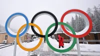 Pogled na olimpijsko in paraolimpijsko vas Cortina D'Ampezzo pred zimskimi olimpijskimi igrami 2026 v Italiji. 