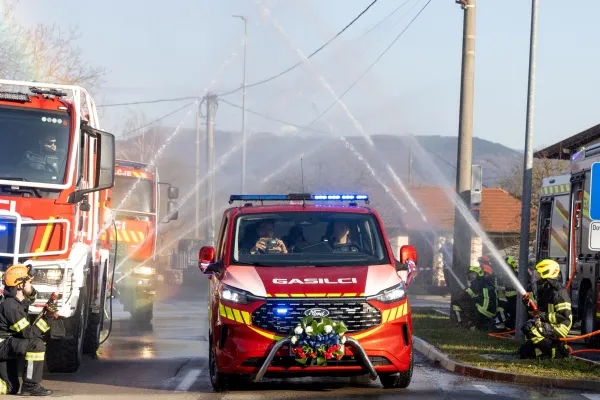 PGD Ko&scaron;ana ima novo gasilsko vozilo.