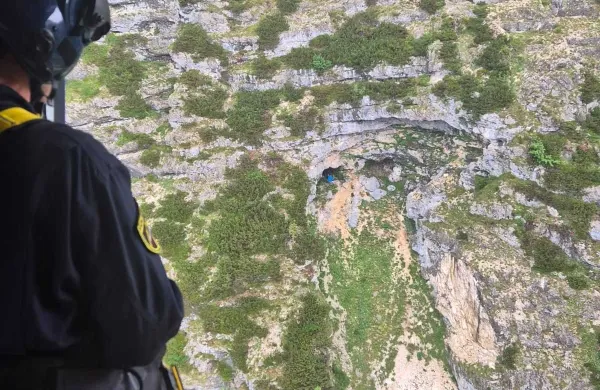 dolina Polog, re&scaron;evanje, planinec, helikopter, gorski re&scaron;evalci