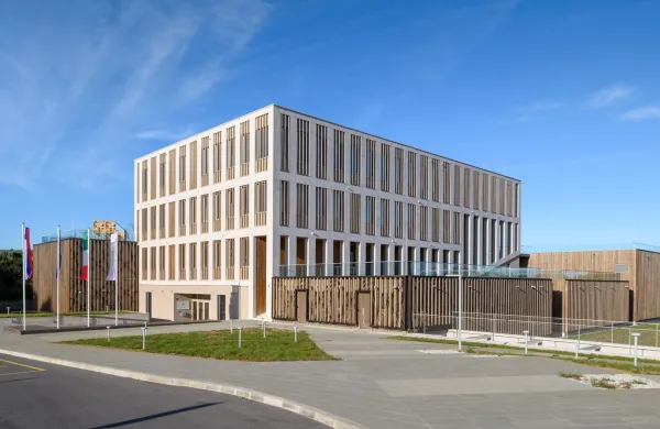 InnoRenew CoE