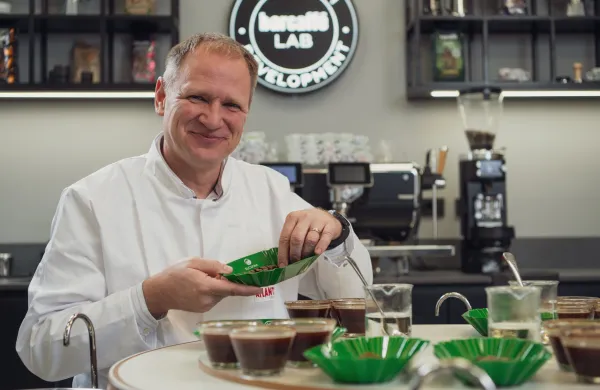 Kre&scaron;o Marin, direktor razvoja pri Barcaff&egrave;, je postal najbolj&scaron;i preizku&scaron;evalec kave na mednarodnem tekmovanju International Coffee Tasting v Italiji.