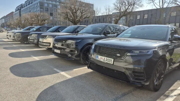 Dogodki kot so tak&scaron;ni so namenjeni lastnikom, ki svojih vozil ne bi zapeljali na terensko podlago ali pa te možnosti nimajo.