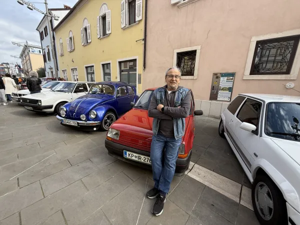 Srečko Srpčič iz Lazareta in njegov 32 let star Renault 5