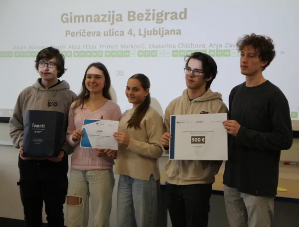 Mednarodno tekmovanje N&aacute;boj na UP FAMNIT združilo dijake iz vse Slovenije