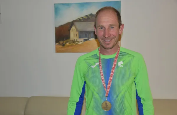 Teka&scaron;ki smučarski klub Nanos na znamenitem teka&scaron;kem maratonu Vasaloppet: Marko Tratnik tretji na 90 kilometrov