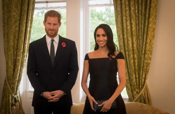 Princ Harry in Meghan Markle z novo igrano serijo o polu