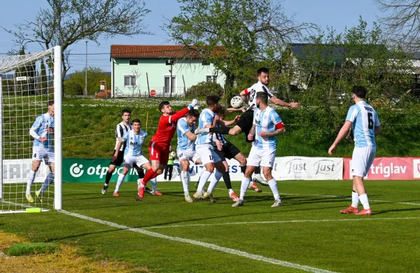Prve ne pozabi&scaron; nikoli