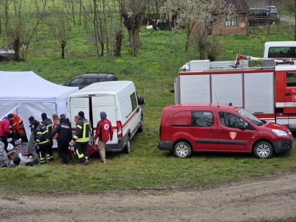 Na kraj nesreče so takoj napotili patrulje, policijsko plovilo in drone.