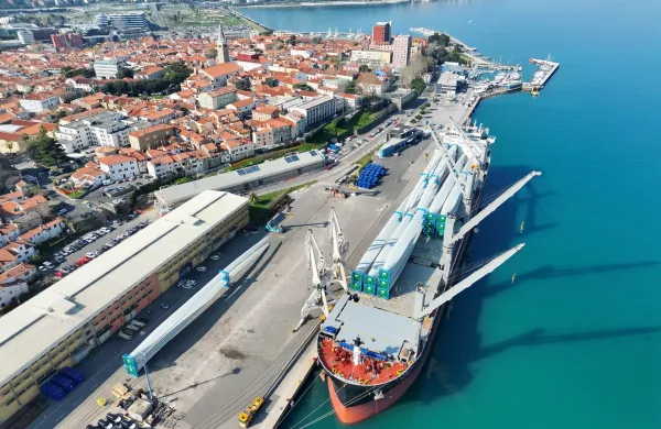 elise luka koper vetrne elektrarne