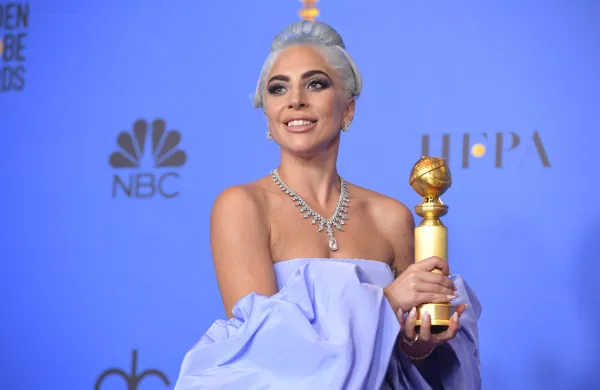 Lady Gaga zapela za napovednik filma Hudičevka v Pradi 2