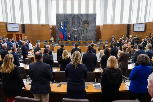 Začetek ustanovne seje DZ.