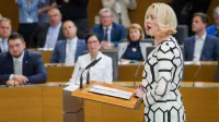 Dosedanja predsednica DZ Ur&scaron;ka Klakočar Zupančič.