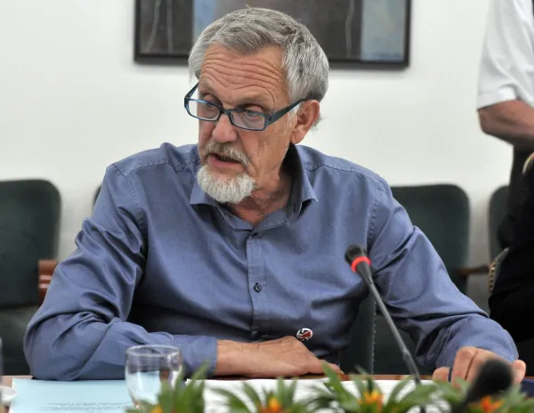 Afera TE&Scaron;6: je Matej Lahovnik zlorabil položaj ministra?