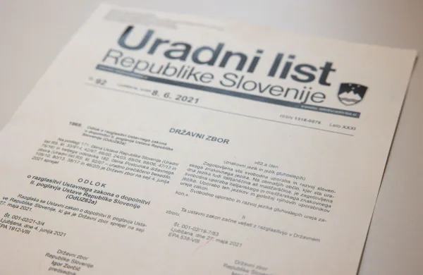 Slovenski državni holding (SDH) je po temeljiti preučitvi vseh strate&scaron;kih možnosti zaključil postopek prodaje družbe Uradni list RS, ki je od marca uvr&scaron;čena med portfeljske naložbe.