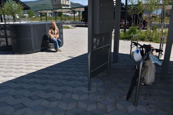 Kolesarnica Trg Evrope Nova Gorica