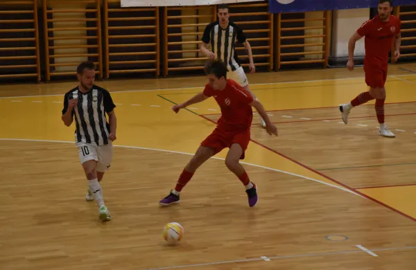 Dino Pasariček in Nejc &Scaron;pik