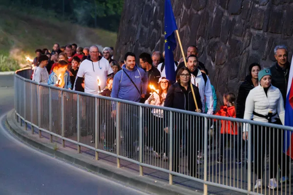 Koper, 30.4.2026 Kresovanje, kres Markovec, pohod z baklami, Obalna sindikalna organizacija