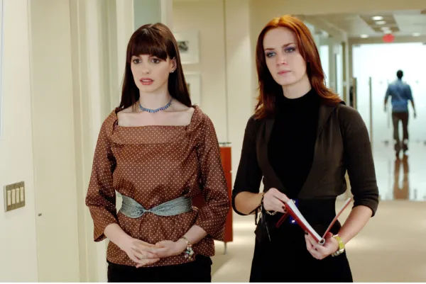 Le diable s habille en PradaThe Devil wears Prada2006Real David FrankelEmily BluntAnne Hathaway.COLLECTION CHRISTOPHEL Fox 2000 Pictures,Image: 326697622, License: Rights-managed, Restrictions: Restricted to editorial use related to the film or the individuals involved (producers, directors, authors, actors, etc.)The rights of publicity of any person depicted in the photos are not grantedMandatory credit of the film company and photographer, Model Release: no, Credit line: Fox 2000 Pictures/AFP/Profimedia