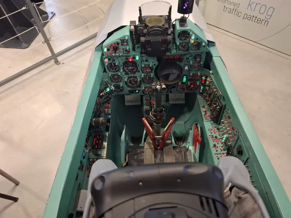 Simulator letenja z letalom MIG 21