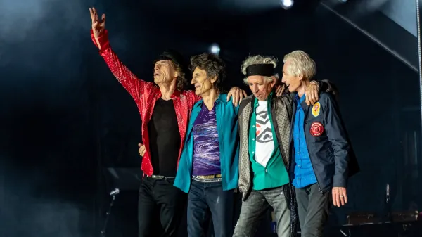 Od leve: Mick Jagger, Ronnie Wood, Keith Richards in Charlie Watts po koncertu v Londonu