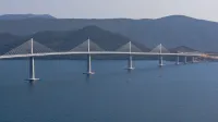 Pelje&scaron;ki most, ki pred mejo z BiH povezuje kopno s polotokom Pelje&scaron;ac, bodo jeseni sanirali.
