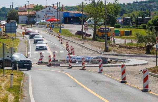 Belveder: Kroži&scaron;če za milijon evrov, a gneča ostaja