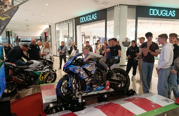 Motomanija v Planetu Koper