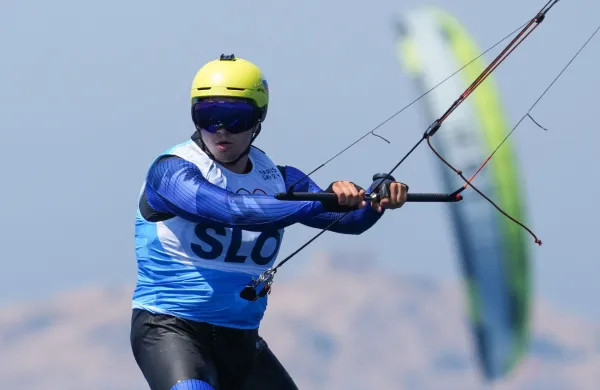 Srebrni olimpijec je ostal celo brez regat za medalje