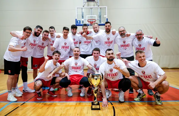 Ajdovski ko&scaron;arkarji so osvojili naslov prvaka v tretji ligi
