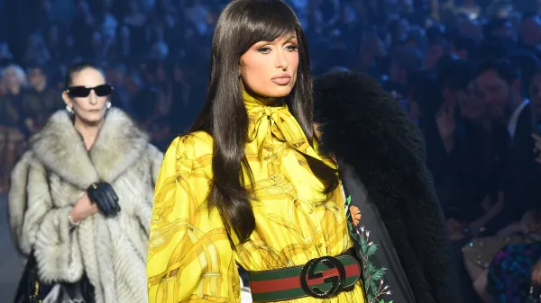 Paris Hilton drastično spremenila videz