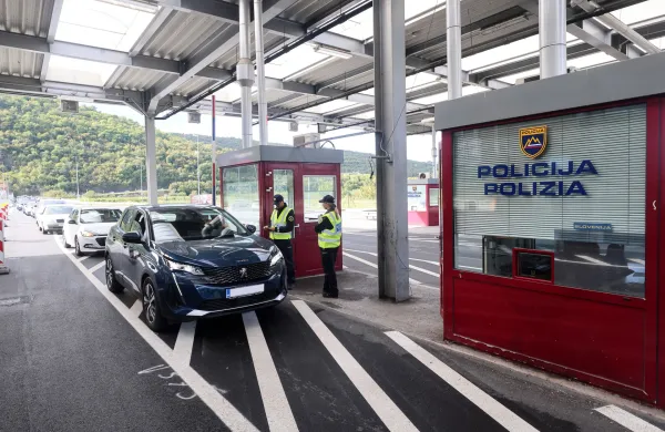 Secovlje, 21.10.2023Mejni prehod, Policija, pregled,kontrola dokumentov------Sijankronika 3#zabri&scaron;i prosim tablico