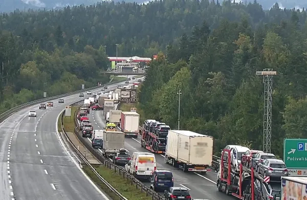 nesreča, zastoji, primorska avtocesta
