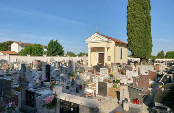 Za poslovilni objekt izbirajo med dvema možnima lokacijama