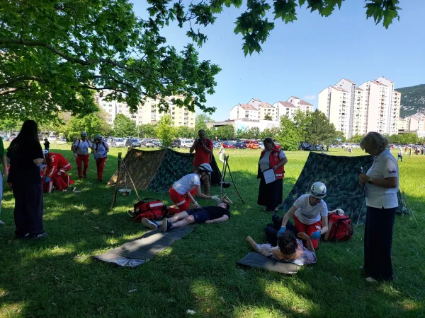 Regijsko preverjanje usposobljenosti ekip prve pomoči Civilne za&scaron;čite in Rdečega križa za Severno Primorsko