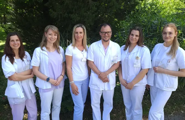 V Dispanzerju za žene Splo&scaron;ne bolni&scaron;nice dr. Franca Derganca Nova Gorica imajo trenutno možnost opredelitve pri kar &scaron;tirih prostih ginekologinjah oziroma ginekologih.