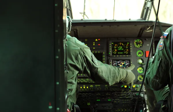 Slovenija iz zraka, helikopter Cougar slovenske vojske,
