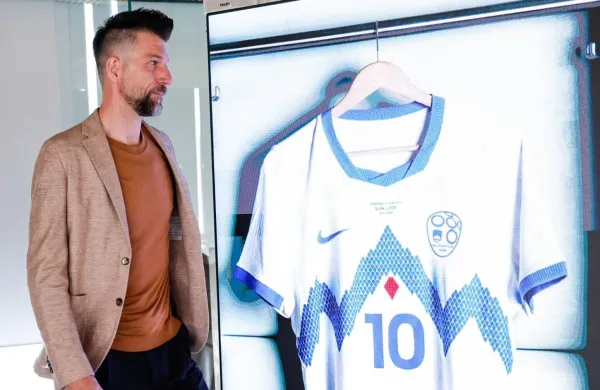 &Scaron;panija ima Yamala, Slovenija Korena