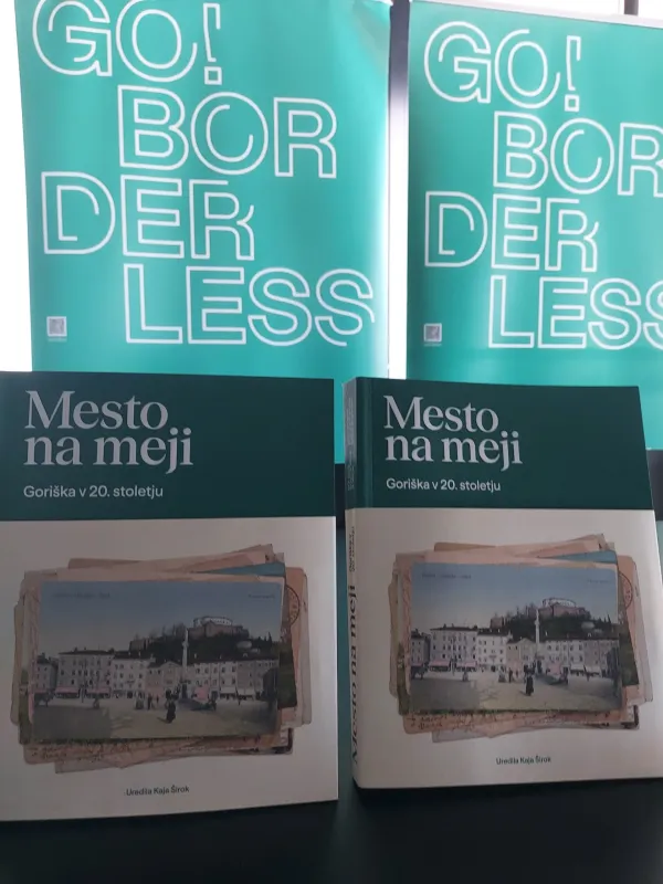 Dokument časa, ki vabi k razmisleku in izmenjavi idej