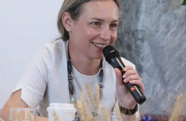 Lea Ypi FH&Scaron;