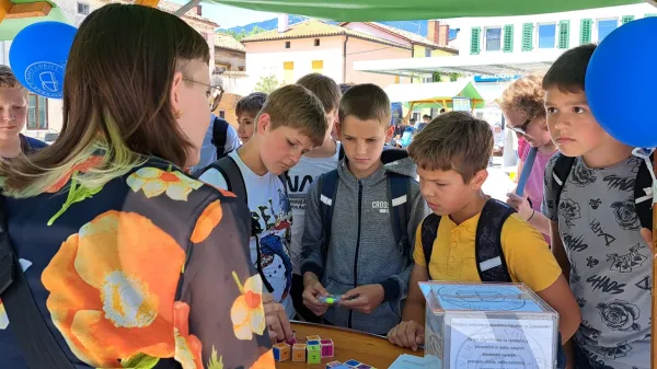 Živ(el)a znanost in umetnost navdu&scaron;ili mlade