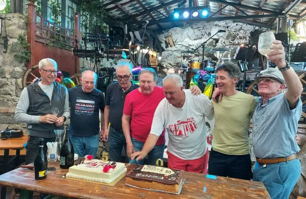 Člani zasedbe 50 let kasneje. 