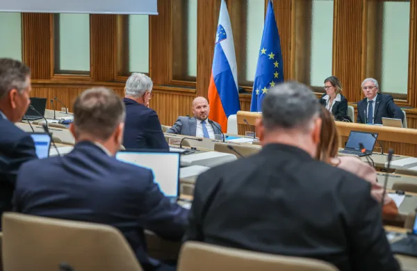 Predstavitev kandidata za ministra za infrastrukturo in energetiko Jerneja Vrtovca pred pristojnim odborom DZ.